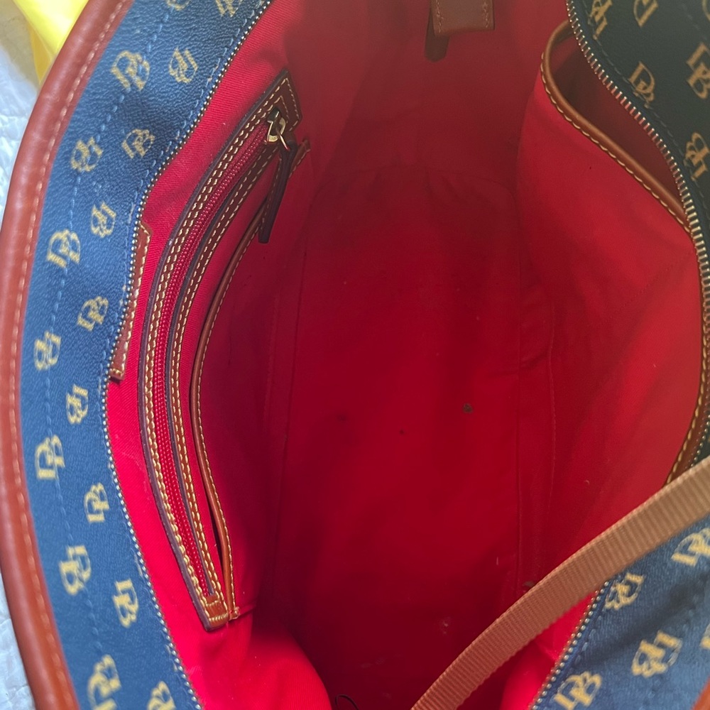 Beautiful D&B purse - Picture 4 of 4